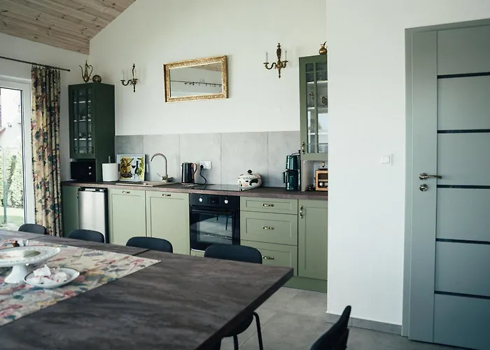 Sloneczna Bryza - Domek, Pokoje I Apartamenty